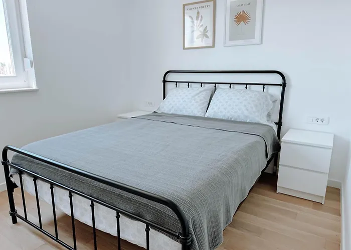 3 Bedroom Apartment La Casa Marcina